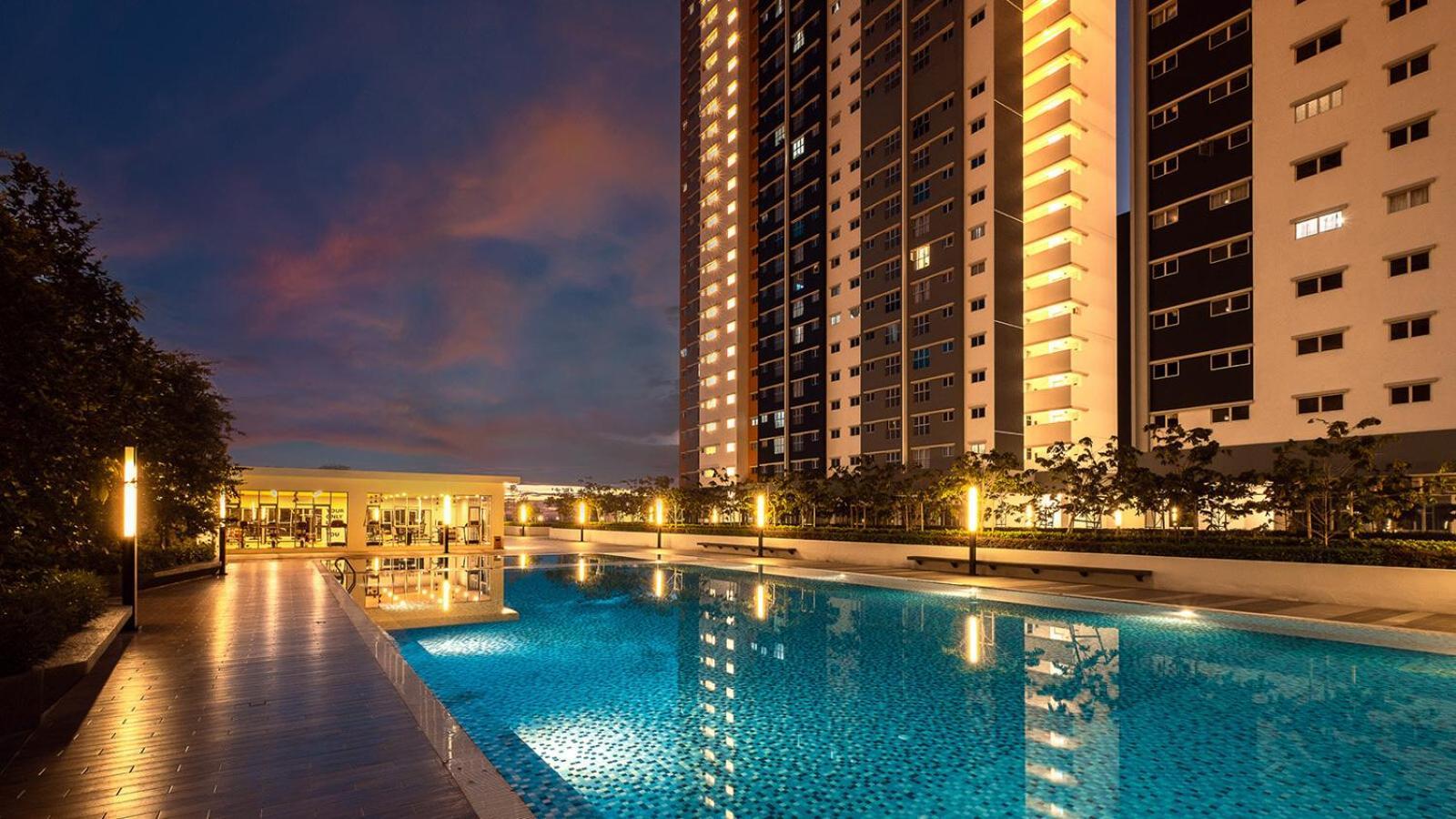 The Red Room Alanis Residence Sepang Exterior foto